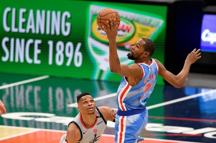 Kevin Durant dostal vysokú pokutu za urážanie herca